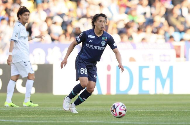Màn đụng độ hấp dẫn Avispa Fukuoka vs Vissel Kobe